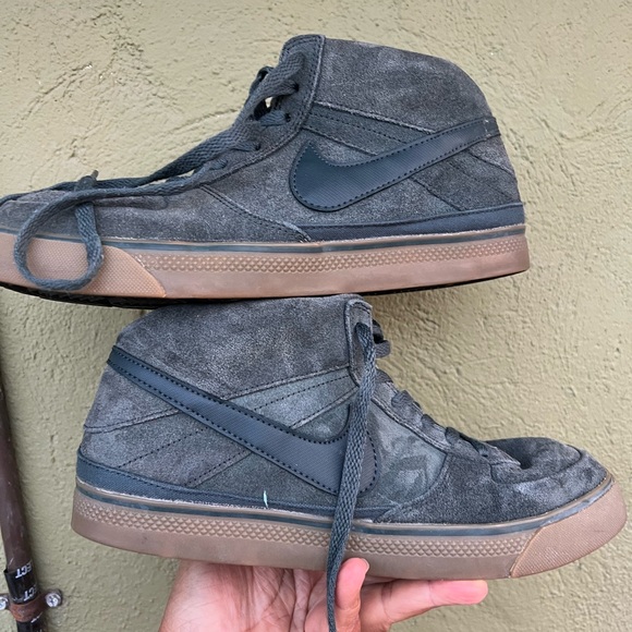 Nike Gray High-Top Sneakers - Picture 1 of 7